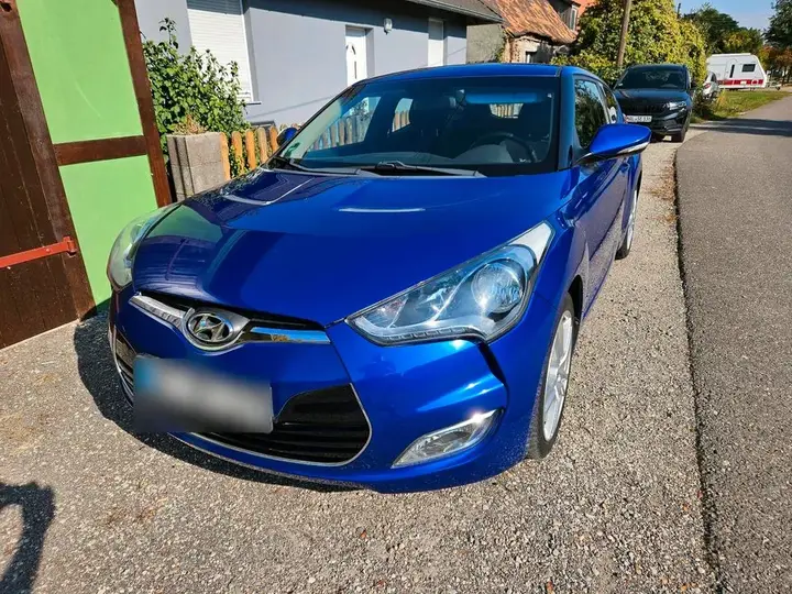 Hyundai Veloster