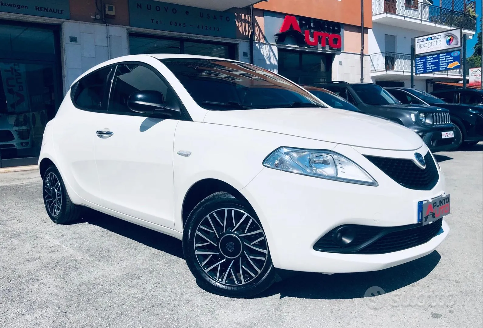 Lancia Ypsilon