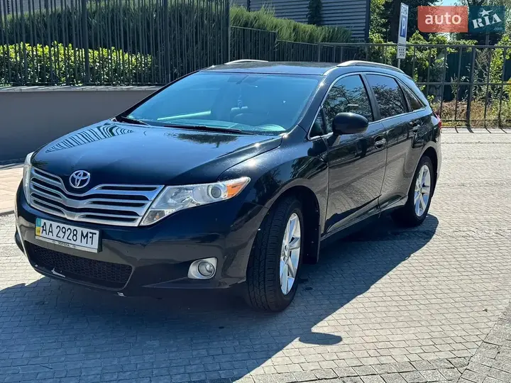 Toyota Venza 2010 photo 2