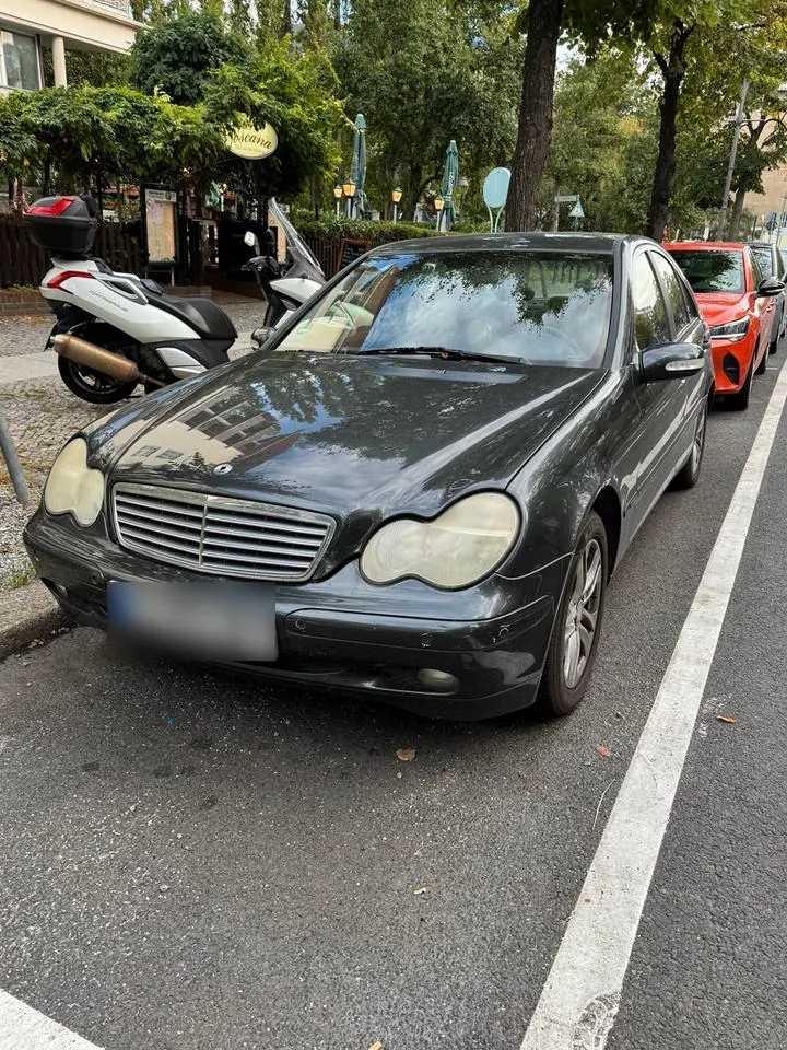 Mercedes-Benz C 180