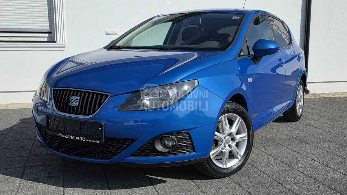 Seat Ibiza 2011 photo 3