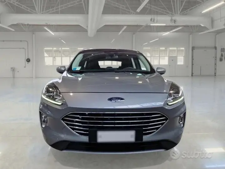 Ford Kuga 2022 photo 2