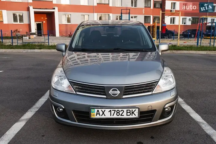 Nissan Tiida 2008 photo 5