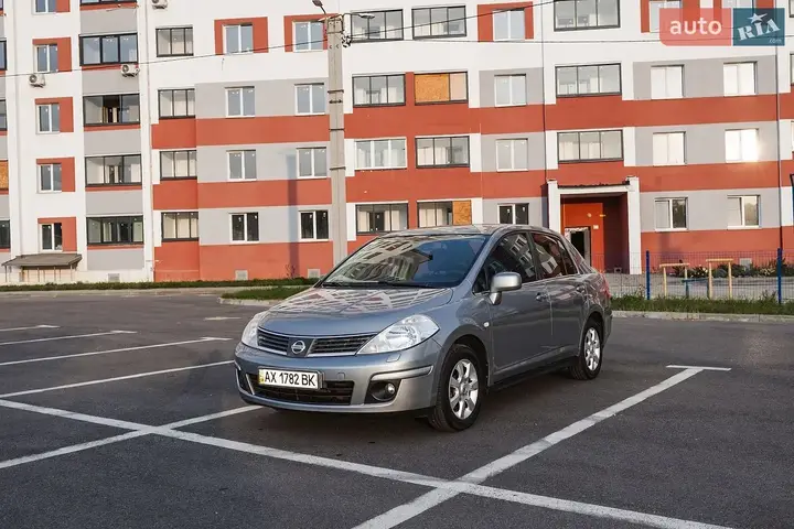 Nissan Tiida 2008 photo 3