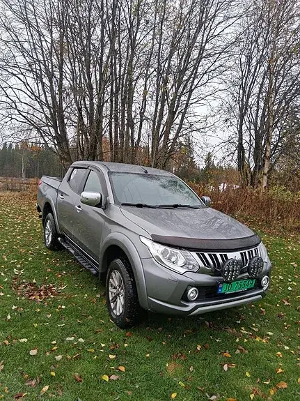 Mitsubishi L200 2016 photo 2