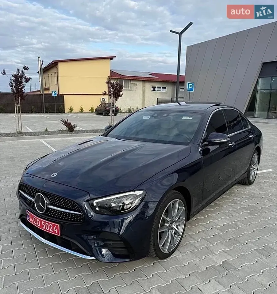 Mercedes-Benz E-Class 2022 photo 4