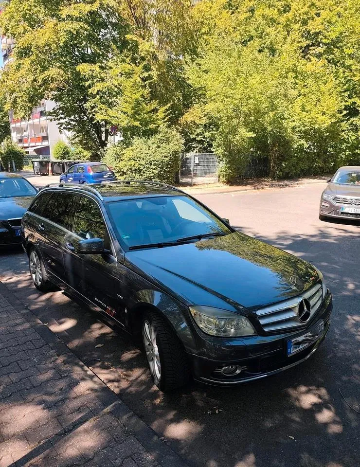 Mercedes-Benz C220