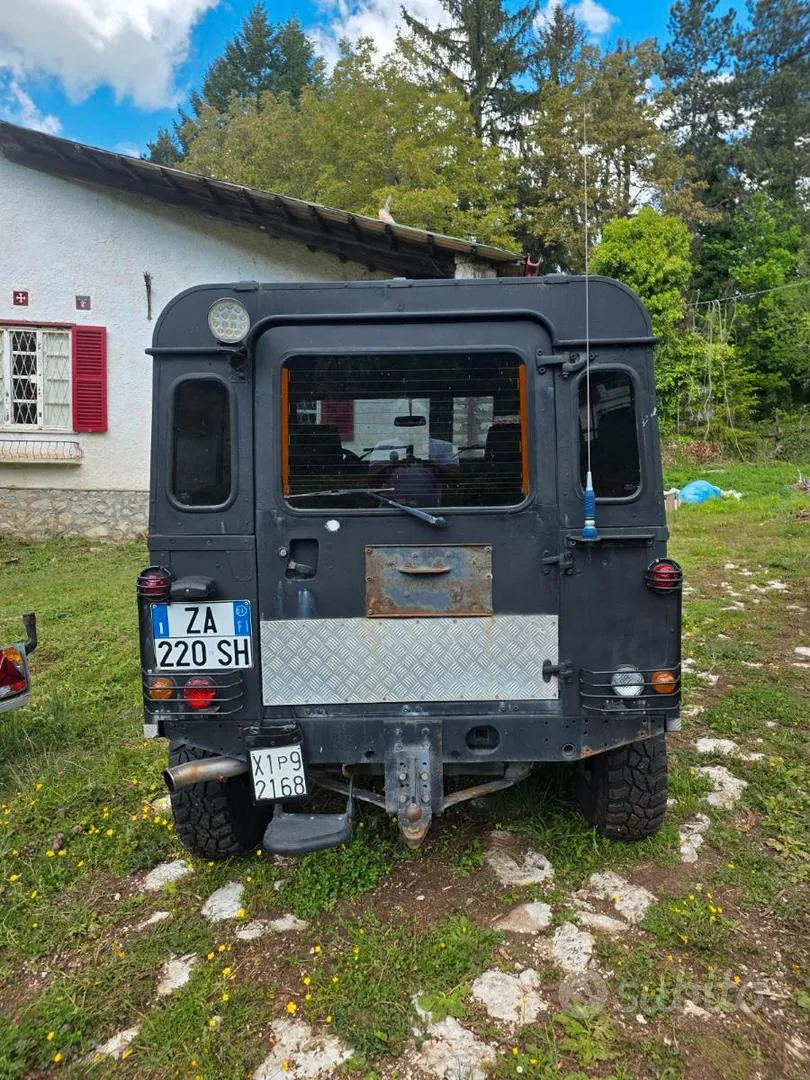 Land Rover Defender 2004 photo 2