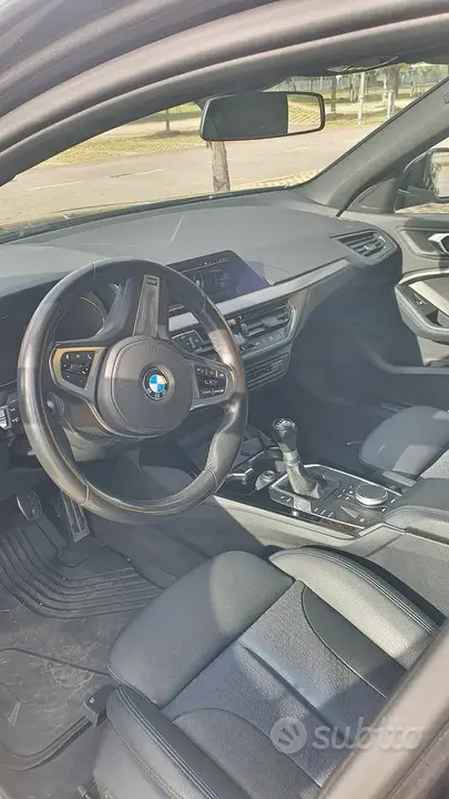 BMW 116I 2022 photo 3
