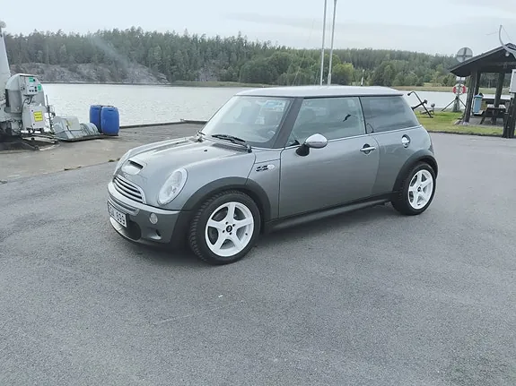 Mini Cooper S 2003 photo 2