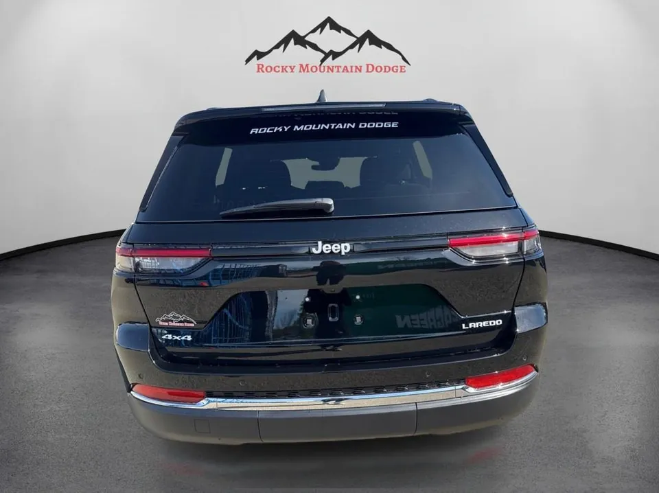 Jeep Grand Cherokee 2026 photo 4