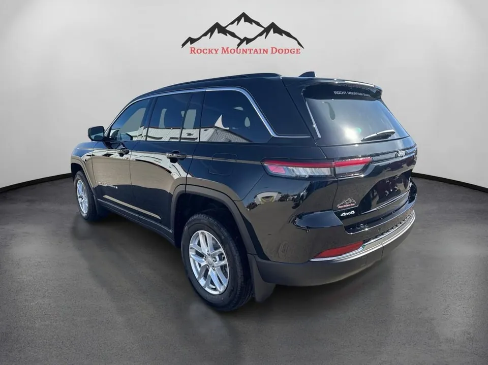 Jeep Grand Cherokee 2026 photo 3