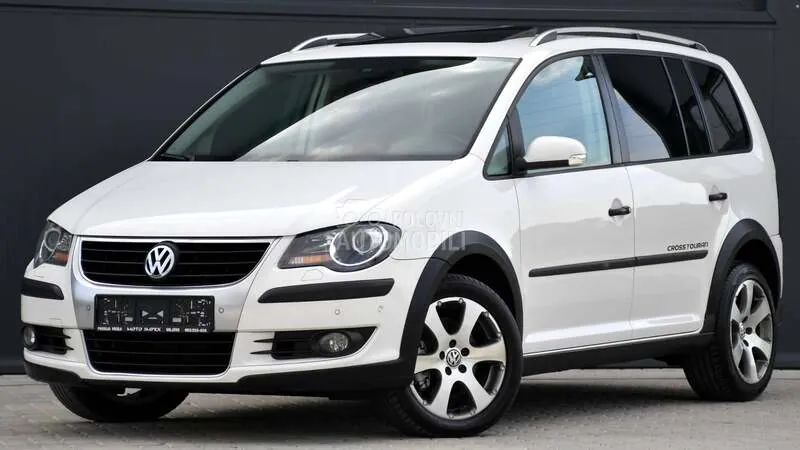 Volkswagen Touran 2009 photo 3