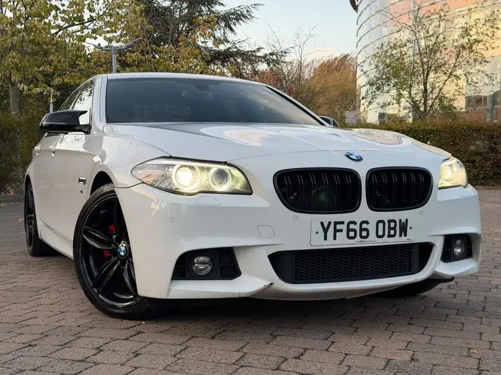BMW 5 Series 2016 photo 3