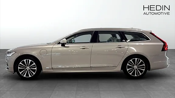 Volvo V90 2023 photo 2