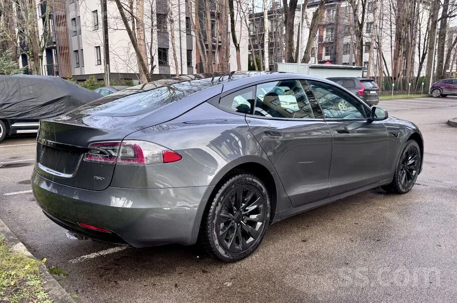 Tesla Model S 2017 photo 3