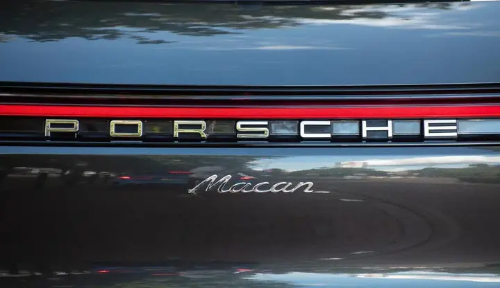 Porsche Macan 2022 photo 2