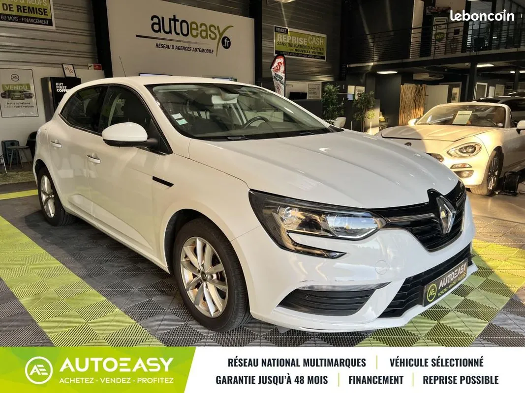 Renault Megane 2019 photo 3