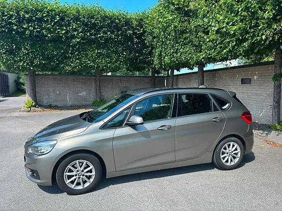 BMW 216D