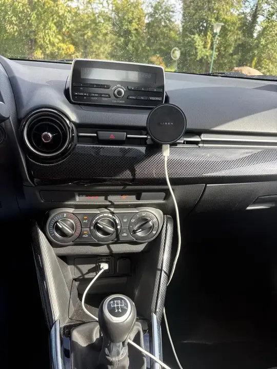 Mazda Mazda2 2019 photo 3