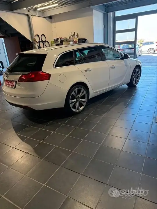 Opel Insignia 2010 photo 3