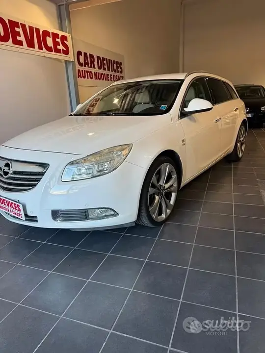 Opel Insignia 2010 photo 2