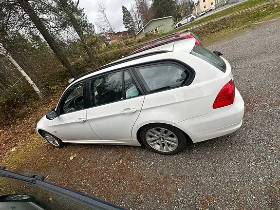 BMW 320D 2012 photo 3