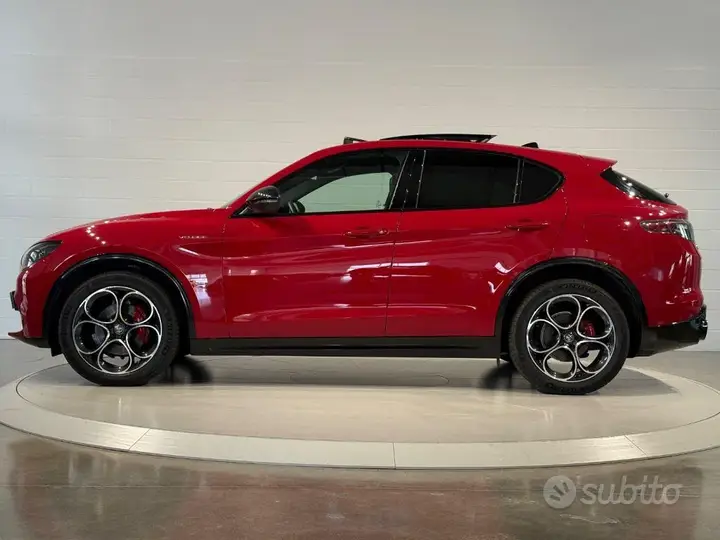 Alfa Romeo Stelvio 2024 photo 2