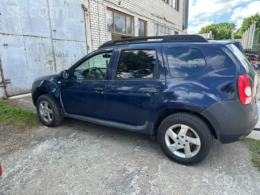 Dacia Duster 2011 photo 3