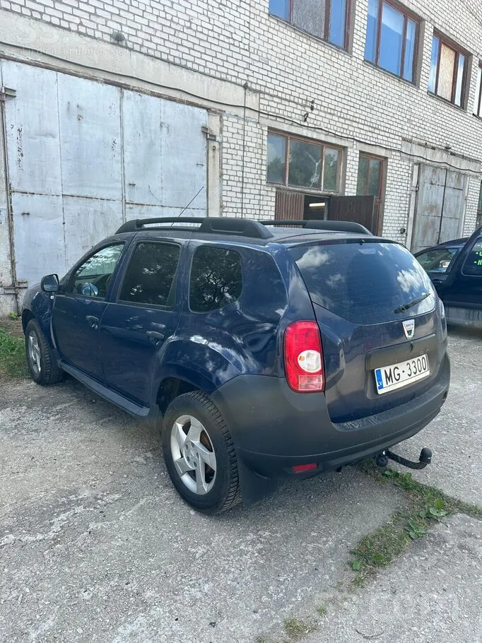 Dacia Duster 2011 photo 4