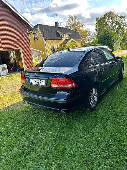Saab 9-3 2004 photo 2