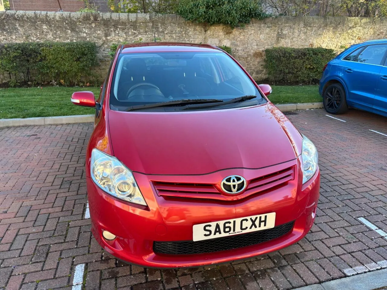Toyota Auris 2011 photo 2