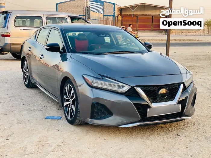 Nissan Maxima