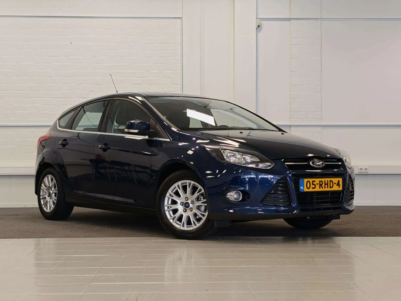 Ford Focus 2011 photo 2