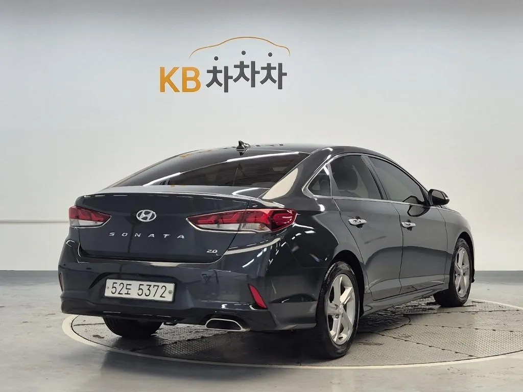 Hyundai Sonata 2018 photo 3