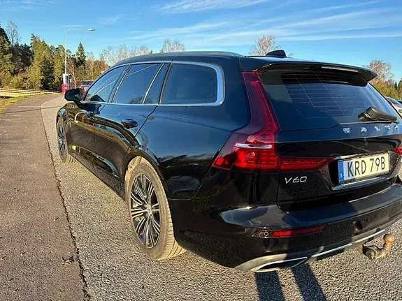 Volvo V60 2021 photo 3
