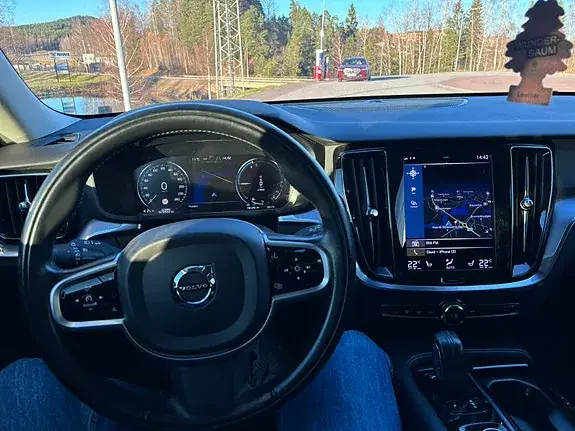 Volvo V60 2021 photo 5