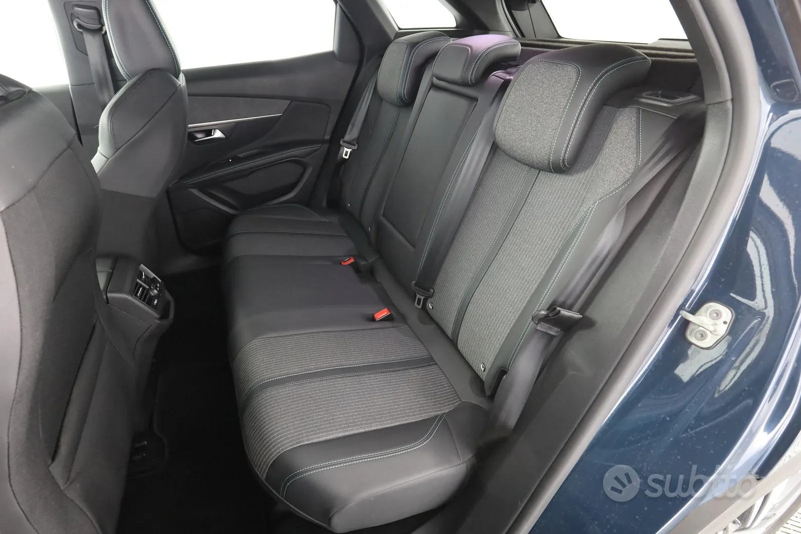 Peugeot 3008 2023 photo 3