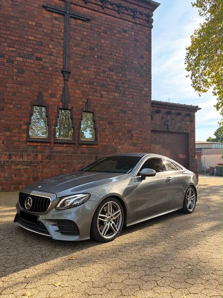Mercedes-Benz E400