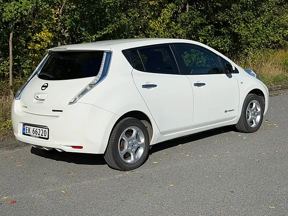 Nissan Leaf 2014 photo 5