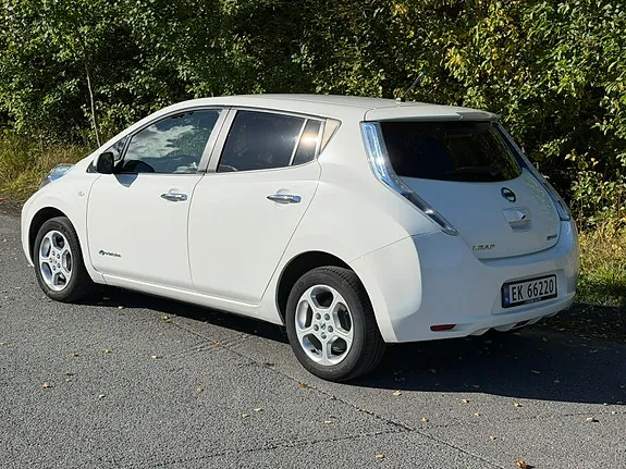 Nissan Leaf 2014 photo 3