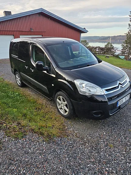 Citroen Berlingo 2011 photo 2