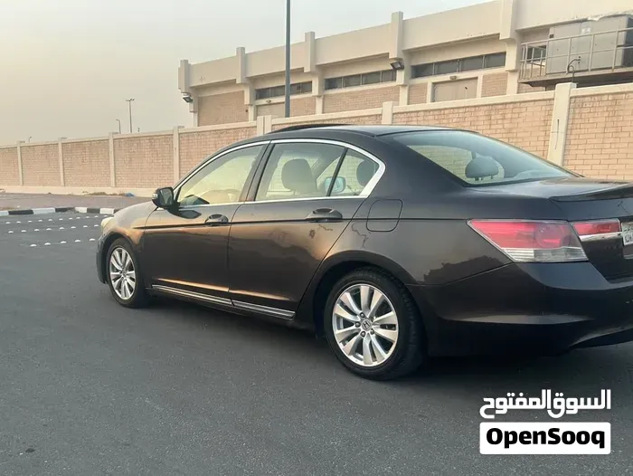 Honda Accord 2012 photo 2
