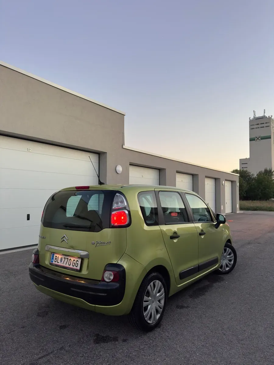 Citroen C3 Picasso 2010 photo 3
