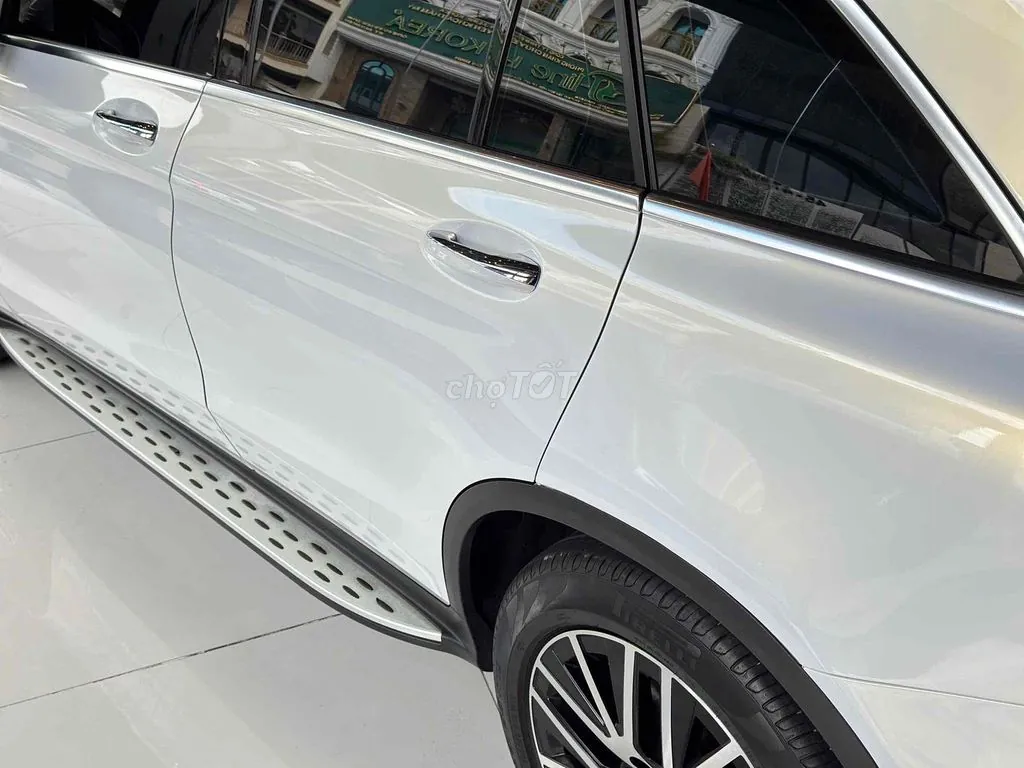 Mercedes-Benz C-Class 2022 photo 3