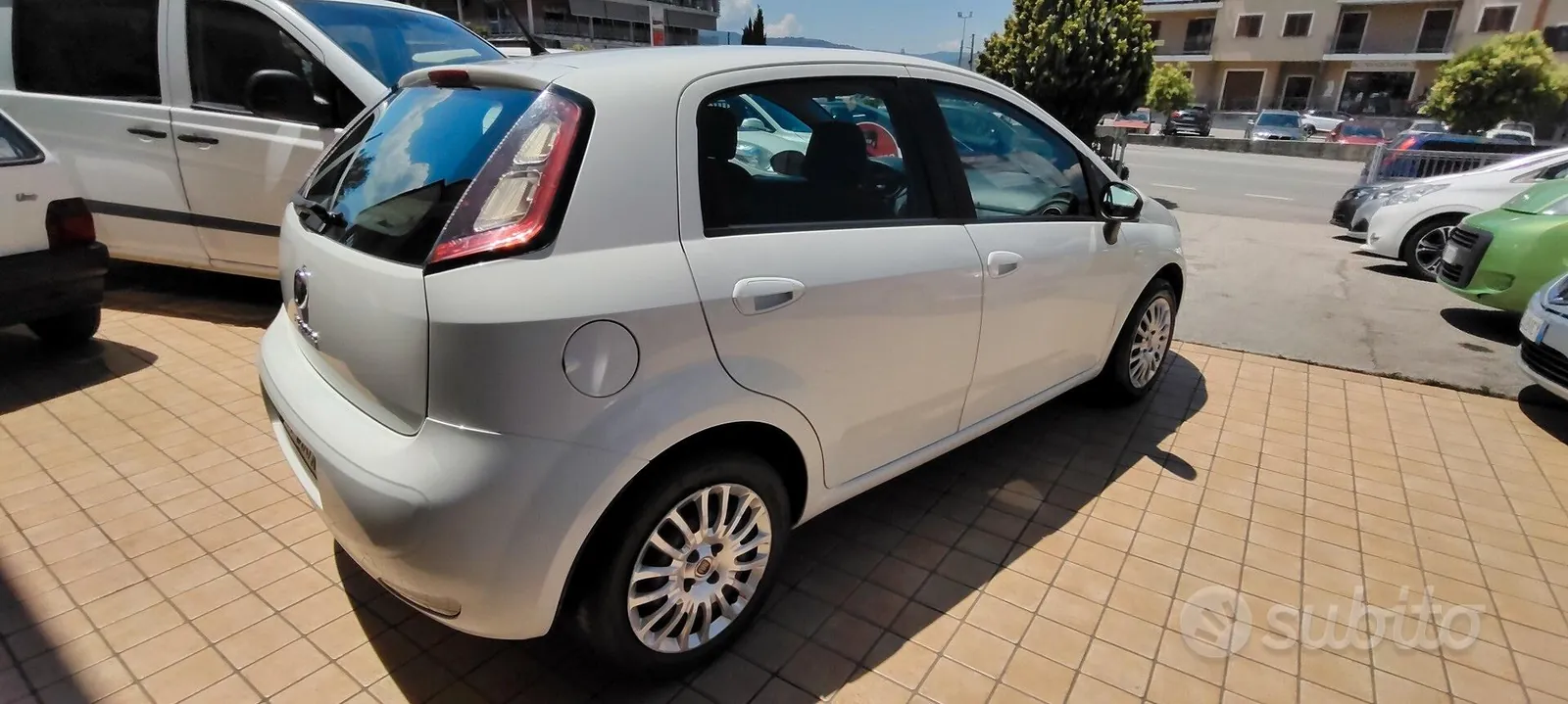 Fiat Punto 2014 photo 4