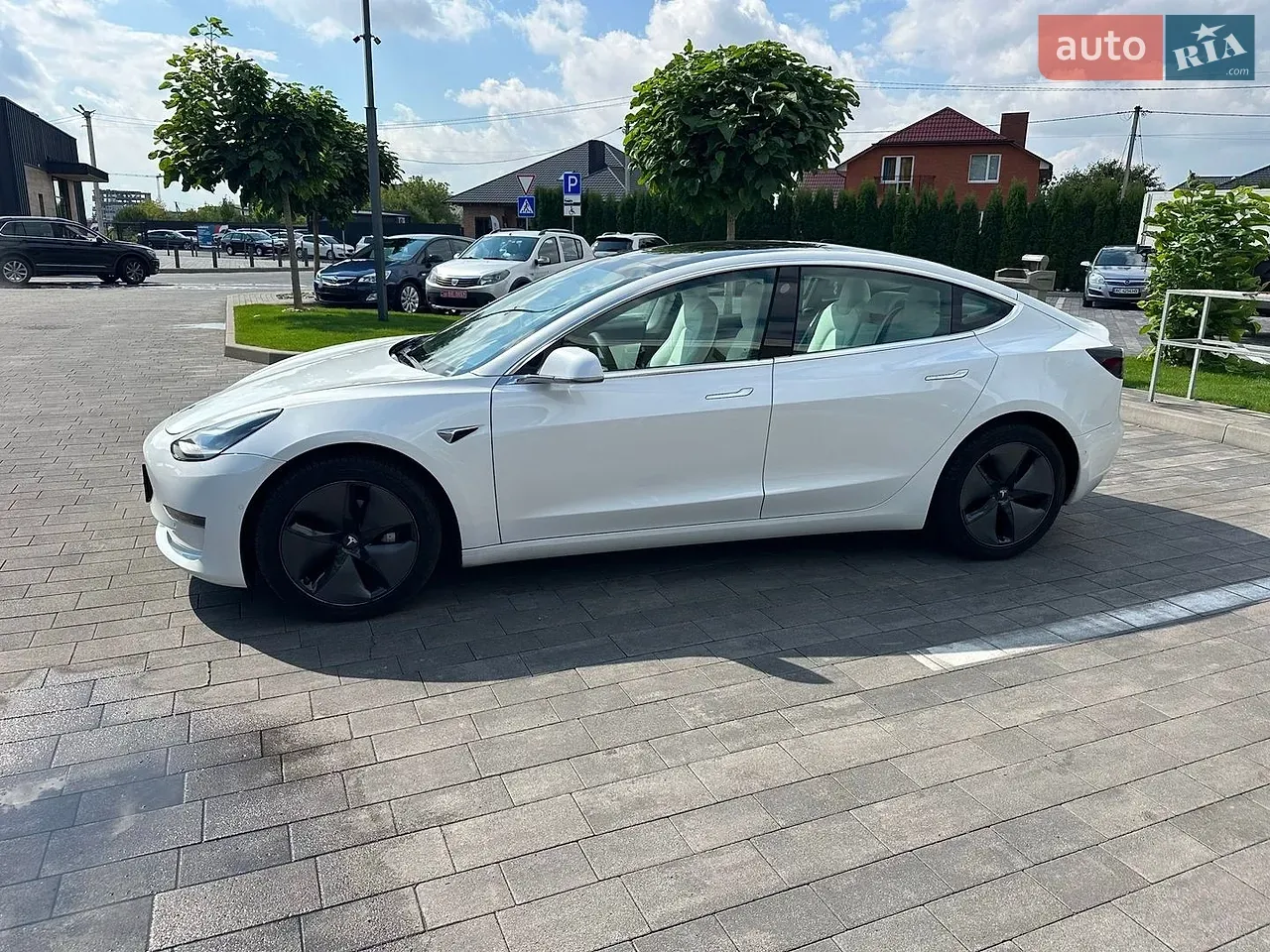 Tesla Model 3 2019 photo 3