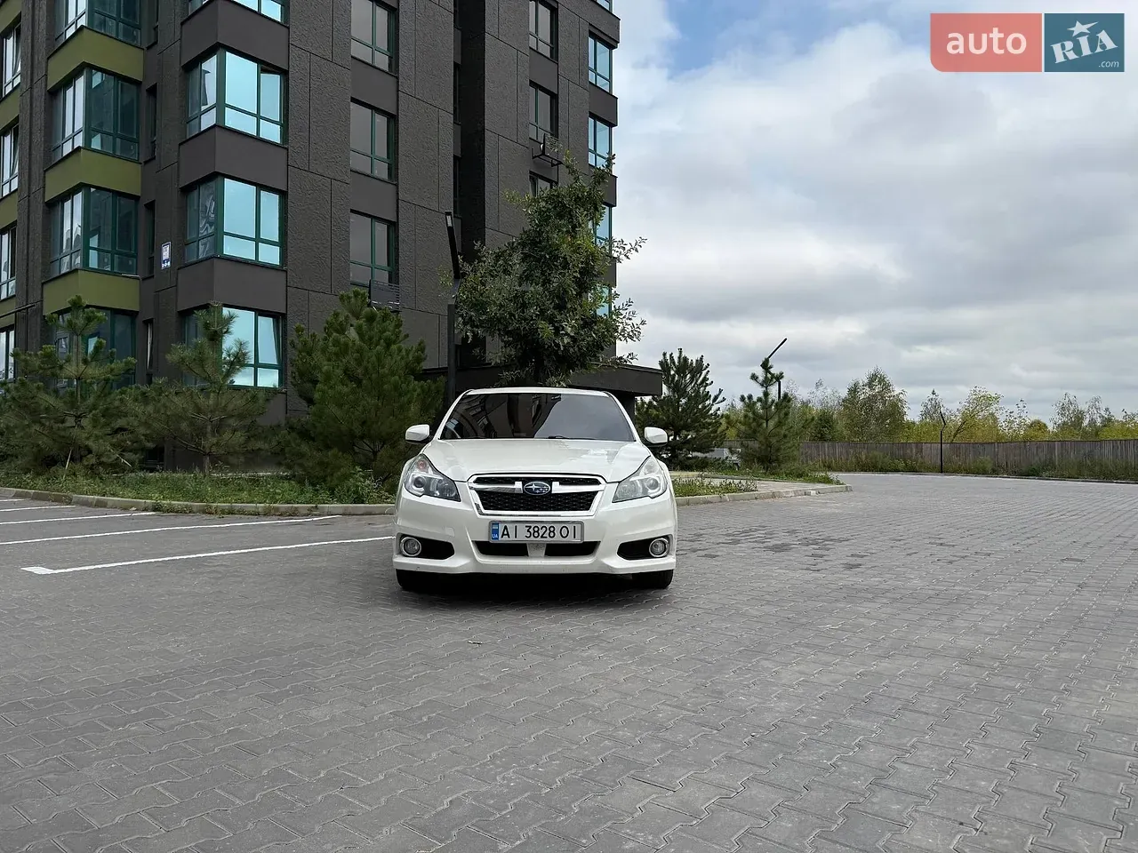 Subaru Legacy 2013 photo 4