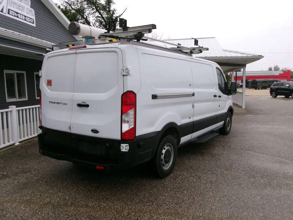 Ford Transit 2019 photo 3