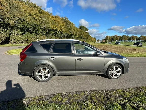 Kia Ceed 2009 photo 5